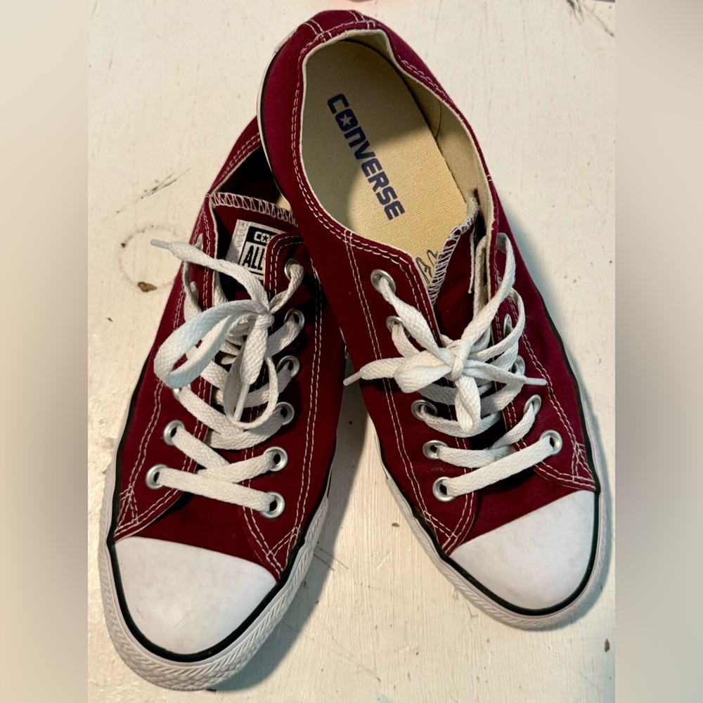 Maroon Converse Women’s size 9